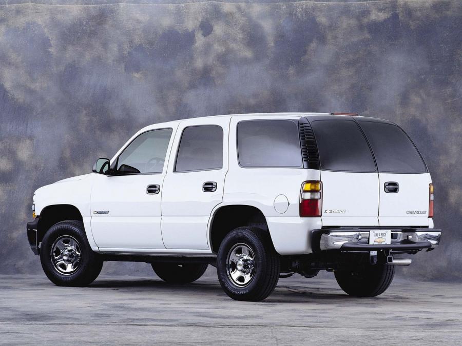  Chevrolet Tahoe 2000 года  (фото 38 из 57)